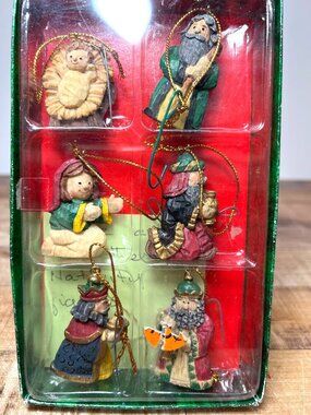 VTG Dicksons 6-Piece Hand-Carved Look Nativity Ornaments Christmas Decor Resin